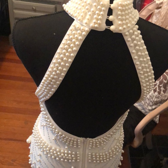 Formal attire - Picture 5 of 7